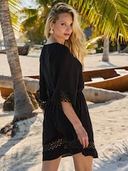 Sosandar Lace Insert Tie Detail Crinkle Kaftan - Obraz 3 z 5
