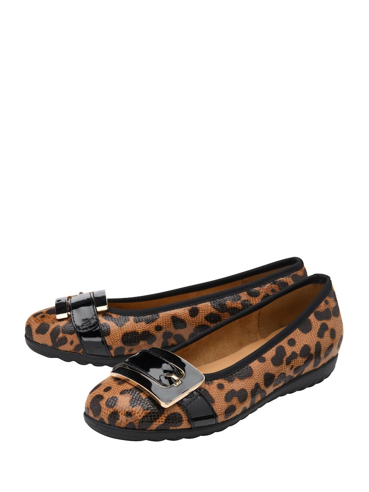 Lotus Animal Slip-On Shoes - Image 2 of 4 Lotus Animal Slip-On Shoes - Image 2 of 4