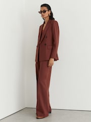 Ceglasty - Reiss Solene Wool-Blend Wide-Leg Suit Trousers - Obraz 6 z 10