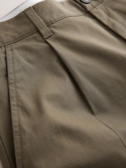 Qəhvəyi - Barrel Fit - Single Pleat Cotton Rich Stretch Chinos - 5şəkildən 4 şəkil