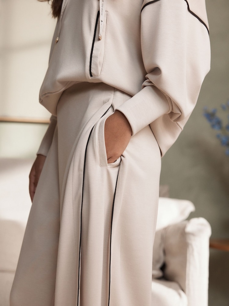 B by Ted Baker Viscose Lounge Wide Leg Trousers with Piping Detail - Image 4 of 4