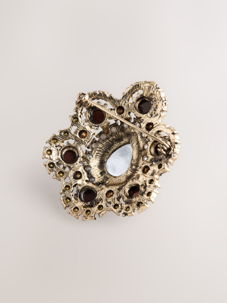 Gold Tone/Burgundy - Encrusted Stone Statement Brooch - Imagen 2 de 3 Gold Tone/Burgundy - Encrusted Stone Statement Brooch - Imagen 2 de 3