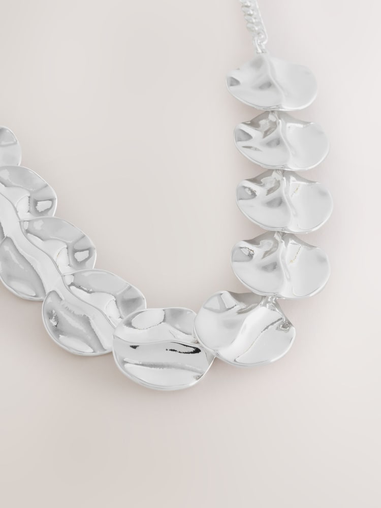 Silver Tone Hammered Disc Necklace - Image 2 of 3