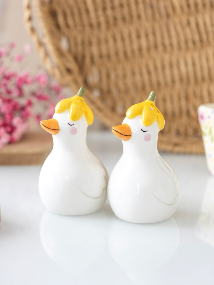 Something Different White Daisy & Duck Salt and Pepper Shaker - Image 1 of 4