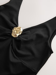 Black Soft Touch Slinky Sleeveless Hardware V-Neck Top - Image 8 of 8