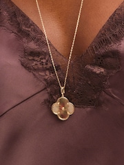 Jon Richard Gold Tone Long Clover Necklace Pendant - Image 3 of 3