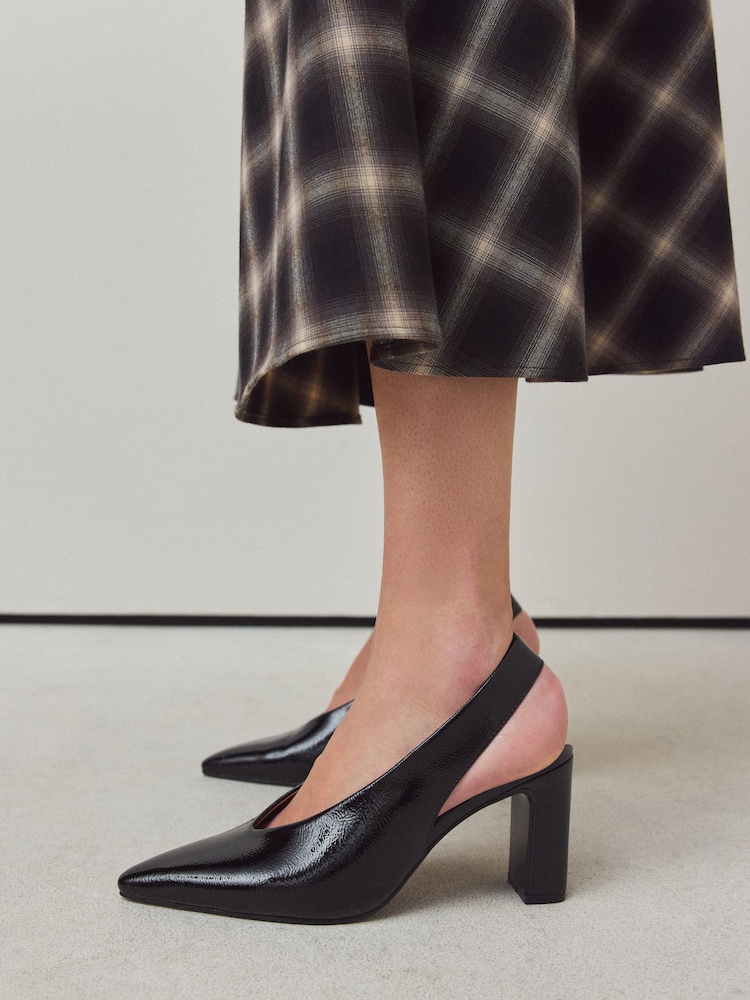 Itim - Forever Comfort® Wide Slingback Block Heels - Larawan 2 ng 8 Itim - Forever Comfort® Wide Slingback Block Heels - Larawan 2 ng 8