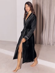 Lipsy Velvet Embroidered Detail Robe - Slika 3 iz 6