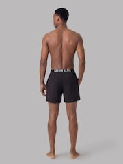 Calvin Klein Performance Gewebte Badeshorts - Bild 2 von 3