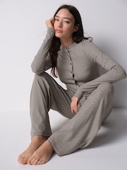 The Set Long Sleeve Button Through T-Shirts and Trousers Co-Ord Set - صورة 6 من 11