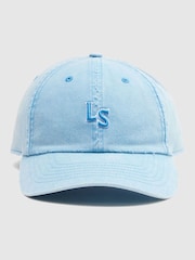 Azul - Levi's® Long Sleeve Monogram Cap - Imagen 3 de 4