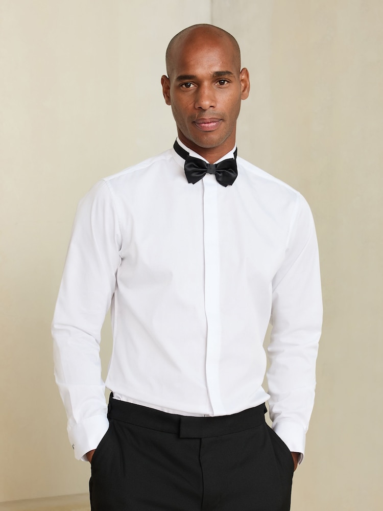 Hvit - Smal passform - Occasion Cotton Rich Twill Shirt and Satin Bow Tie Set - Bilde 1 av 5 Hvit - Smal passform - Occasion Cotton Rich Twill Shirt and Satin Bow Tie Set - Bilde 1 av 5