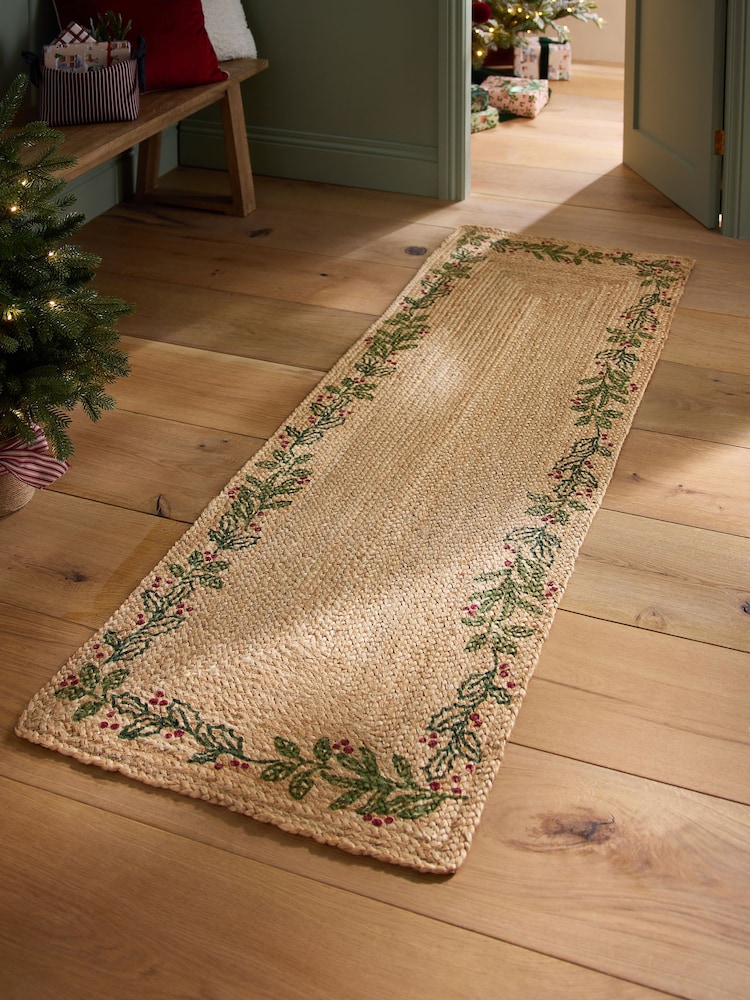 Natural Festive Wreath Jute Runner - Image 1 of 5