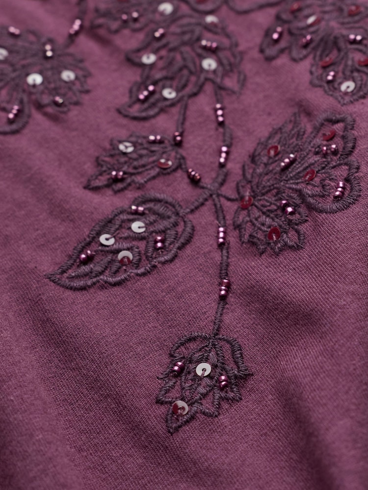 FatFace Ivy Dark Purple Embroidered Sparkle T Shirt - Image 3 of 3 FatFace Ivy Dark Purple Embroidered Sparkle T Shirt - Image 3 of 3