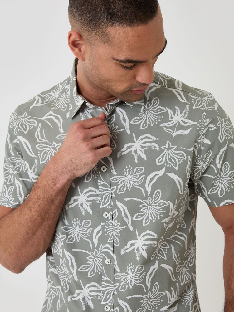 Threadbare Green Tropical Print Short Sleeve Shirt - Image 5 of 5