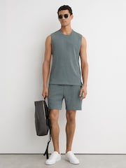 Reiss Dark Sage Green Melgreen Textured Crew-Neck Vest - Image 3 of 6