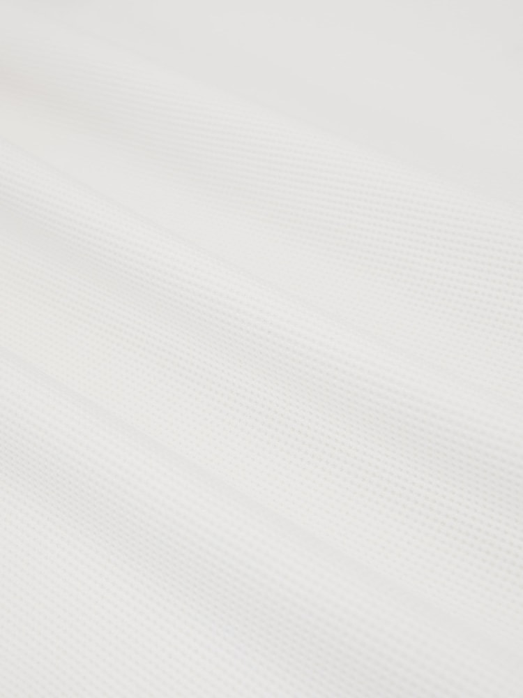 Reiss White Cole Textured Modern-Fit Crew-Neck T-Shirt - Image 6 of 6 Reiss White Cole Textured Modern-Fit Crew-Neck T-Shirt - Image 6 of 6