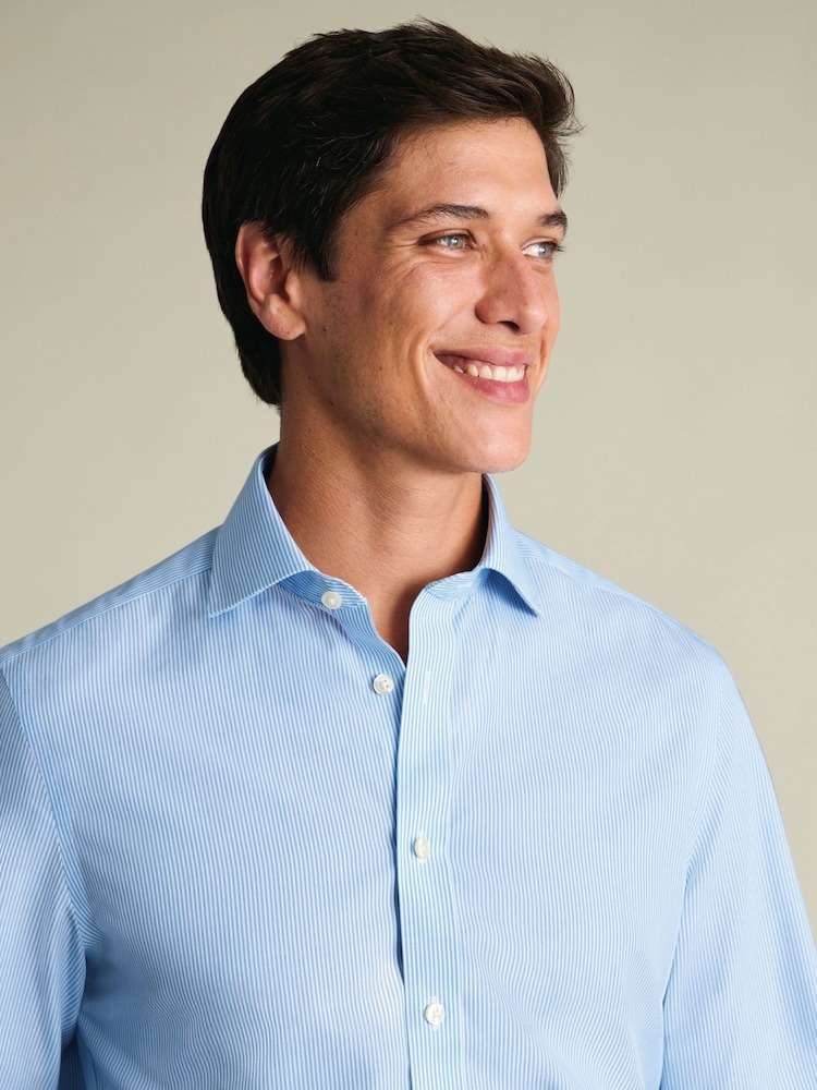 Charles Tyrwhitt Blue Tapered Non-Iron Bengal Stripe Cutaway collar Shirt - Image 2 of 6