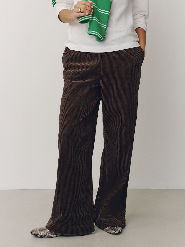 بني شوكولاتة/أزرق كحلي - Soft Cord Wide Leg Trousers 2 Pack - صورة 2 من 9 بني شوكولاتة/أزرق كحلي - Soft Cord Wide Leg Trousers 2 Pack - صورة 2 من 9