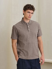 Hellbraun - Reguläre Passform - Elegantes Jacquard-Polo-Shirt - Bild 3 von 7