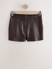 Marron chocolat - Short en similicuir tressé - Image 4 sur 6