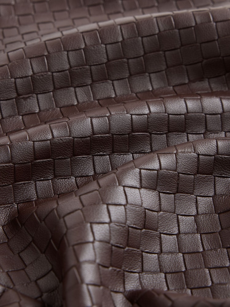 Marron chocolat - Short en similicuir tressé - Image 6 sur 6