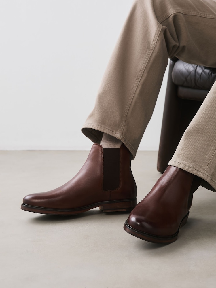 Tan Brown Leather Chelsea Boots - Image 2 of 7 Tan Brown Leather Chelsea Boots - Image 2 of 7