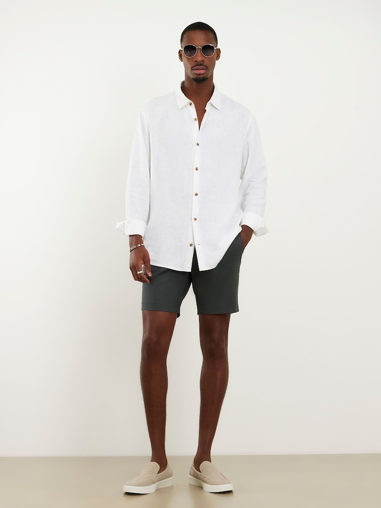 River Island Slim Fit Belted Chino Shorts - Imagen 4 de 4
