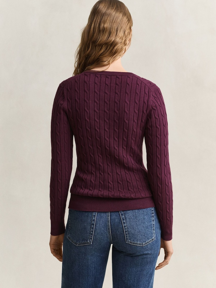Rouge - Pull GANT en maille torsadée extensible en coton à col en V - Image 2 sur 5 Rouge - Pull GANT en maille torsadée extensible en coton à col en V - Image 2 sur 5