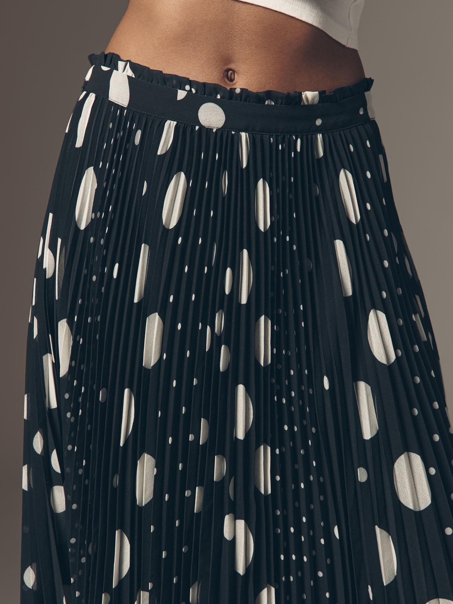 CHONO Dot&pleats tulle スカート Buy Anthropologie Black Polka Dot Maeve Sheer Pleated Maxi Skirt