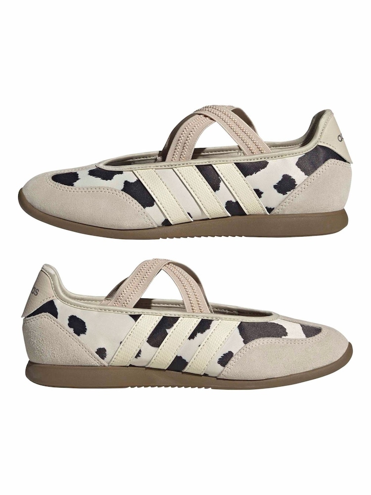 Կովի պատկեր - adidas Barreda Mary Jane բալետի մարզակոշիկներ - Պատկեր 5 5-ից