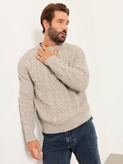 رمادي - FatFace Penton Knitted Cable Crew Jumper - صورة 1 من 6