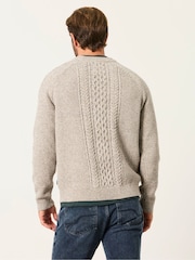 رمادي - FatFace Penton Knitted Cable Crew Jumper - صورة 2 من 6