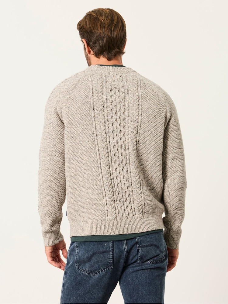 رمادي - FatFace Penton Knitted Cable Crew Jumper - صورة 2 من 6 رمادي - FatFace Penton Knitted Cable Crew Jumper - صورة 2 من 6
