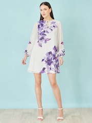 Yumi Purple Floral Placement Tunic With Keyhole Neckline - Image 2 of 5