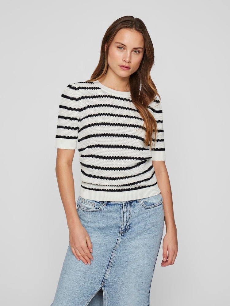 VILA White O-Neck Short Sleeve Textured Knit Top - Image 2 of 5