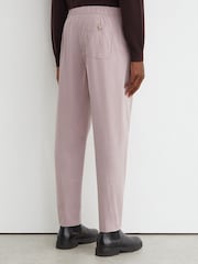 Rosa - Pantalones Reiss Snap de mezcla de algodón ligeros y corte ajustado. - Imagen 5 de 6