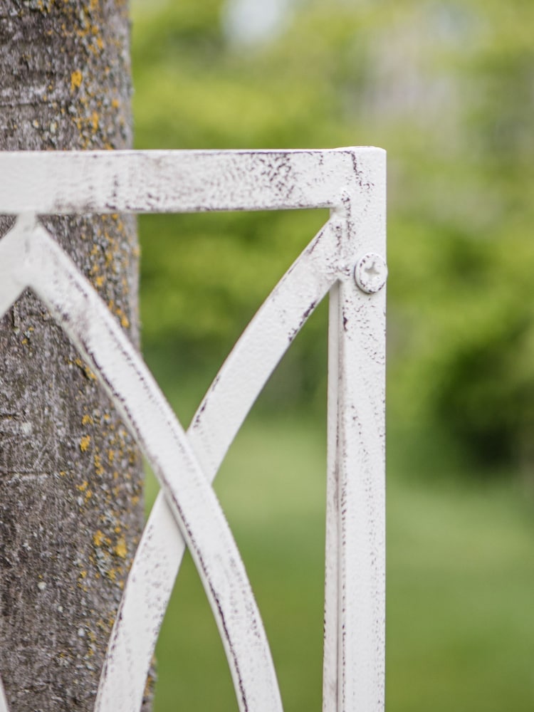 Gallery Home White Alton Outdoor Tree Bench Seat Gatehouse - Image 2 of 4