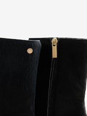 أسود - بوت بارتفاع حتى الكاحل بمقدمة مربعة من B by Ted Baker - صورة 7 من 7