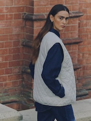 Krem - Quilted Liner Gilet - Bilde 2 av 7