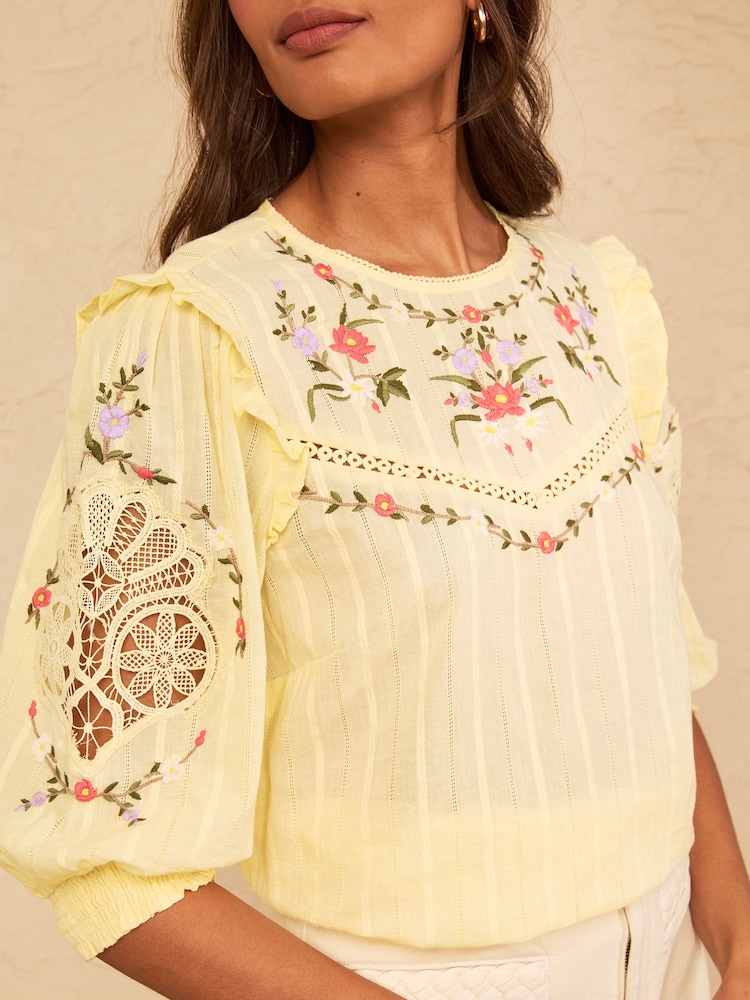 Love & Roses Yellow Crew Neck Crochet Insert Embroidered 3/4 Sleeve Blouse - Image 2 of 5