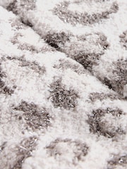 Snow Leopard Cosy Socks In A Gift Box - Image 4 of 4