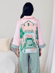 Chelsea Peers Satin The Wild Wonderland Print Long Pyjamas Set - صورة 7 من 10