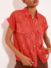 Lipsy Red Geo Burnout Short Sleeve Shirt - Image 3 of 4