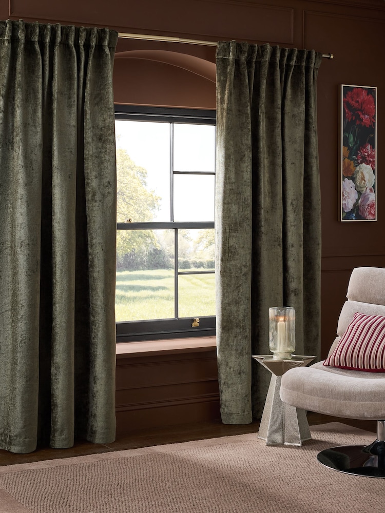 Green Plush Chenille Blackout/Thermal Hidden Tab Top Curtains - Image 2 of 7