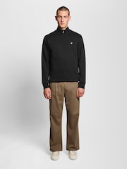 ブラック - Lyle & Scott ループバック クォータージップ トレーナー - 画像 2 / 5