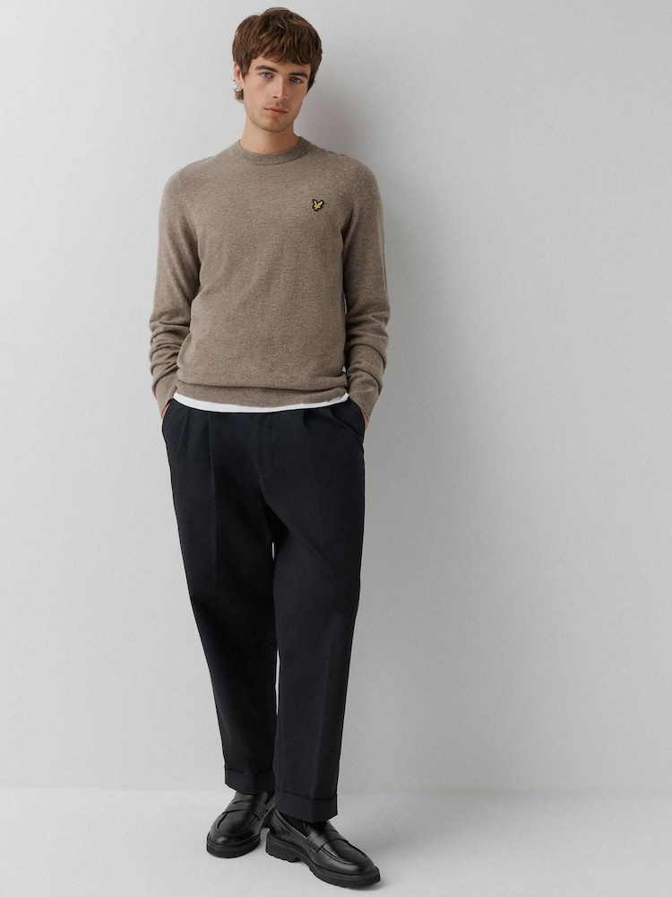 Lyle & Scott Green Lambswool Blend Crew Neck Jumper - Image 2 of 4 Lyle & Scott Green Lambswool Blend Crew Neck Jumper - Image 2 of 4