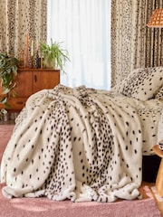 Poodle & Blonde Cream Tottenham Dalmation Spot Faux Fur Throw - Image 1 of 7