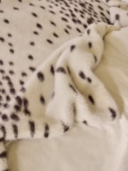 Poodle & Blonde Cream Tottenham Dalmation Spot Faux Fur Throw - Image 4 of 7