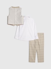 River Island 4 Piece Tailored Waistcoat Shirt Bow Tie & Suit Trouser Set - Image 3 de 5